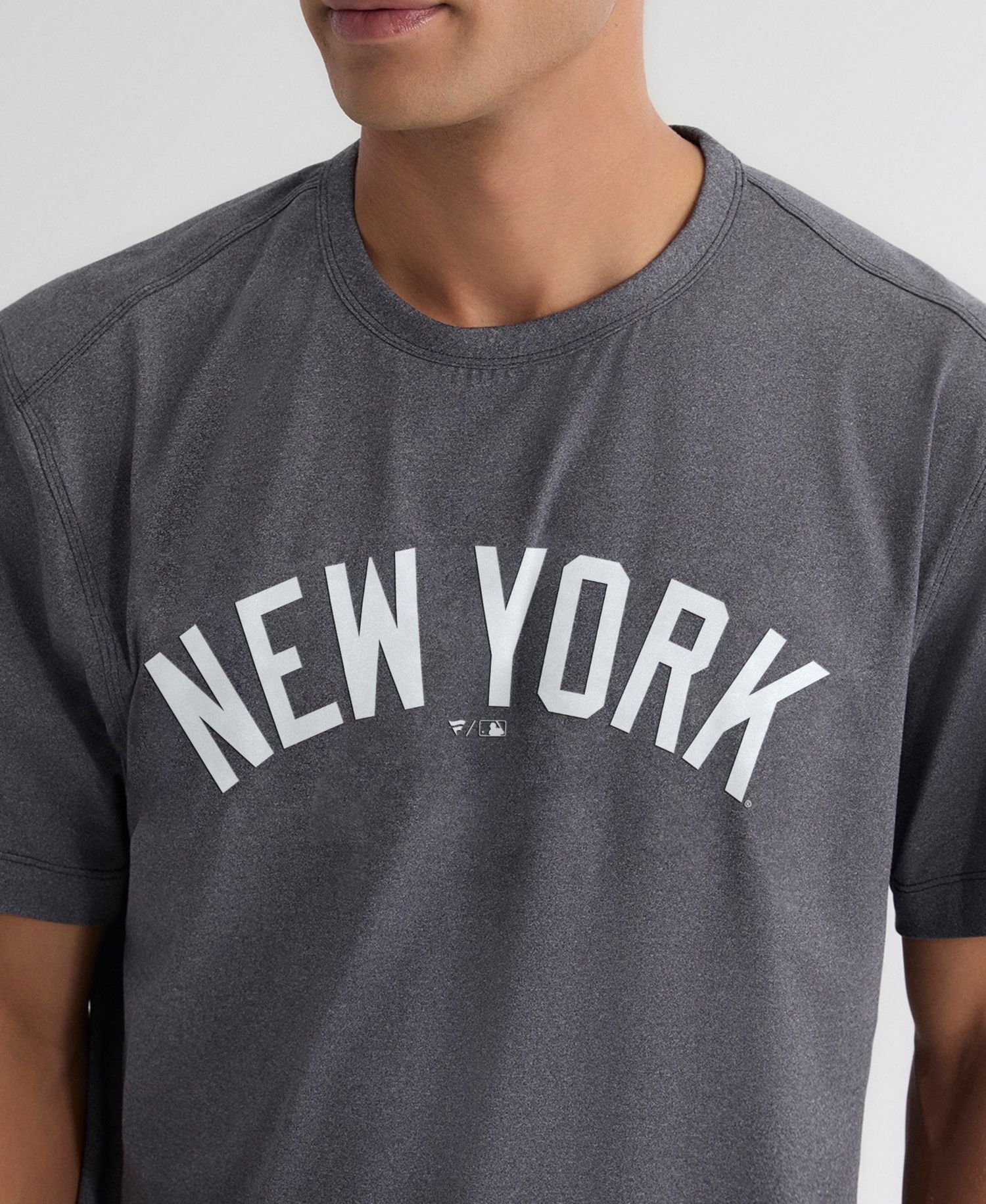 Men's Charcoal New York Yankees Clutch Winning Edge T-Shirt