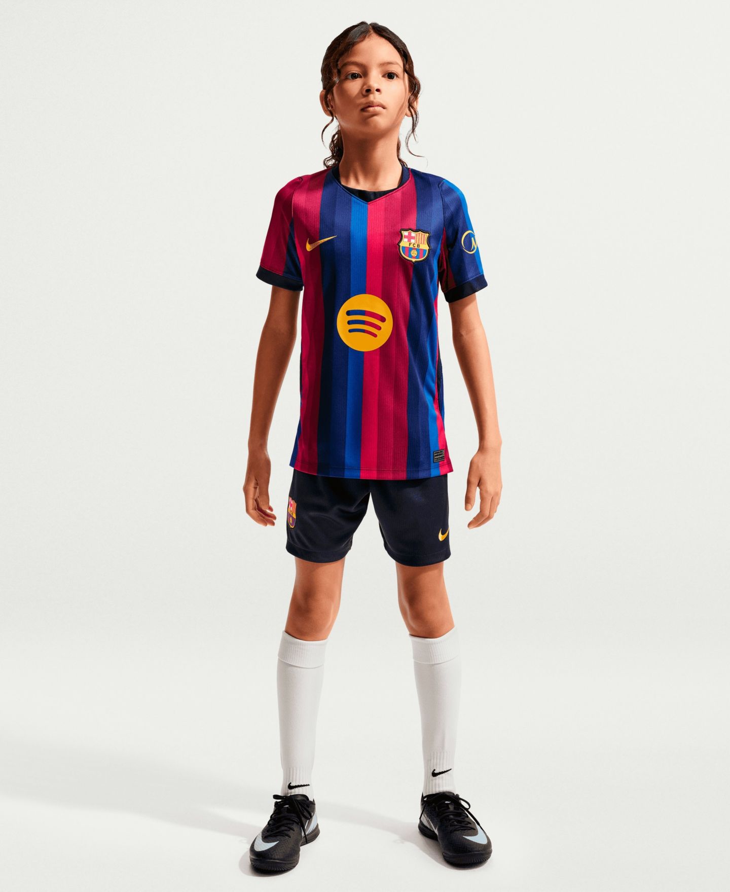 Детское джерси Nike Big Boys and Girls Red Barcelona 2026/27 Home Stadium Replica Jersey, цвет: Красный — фото 7