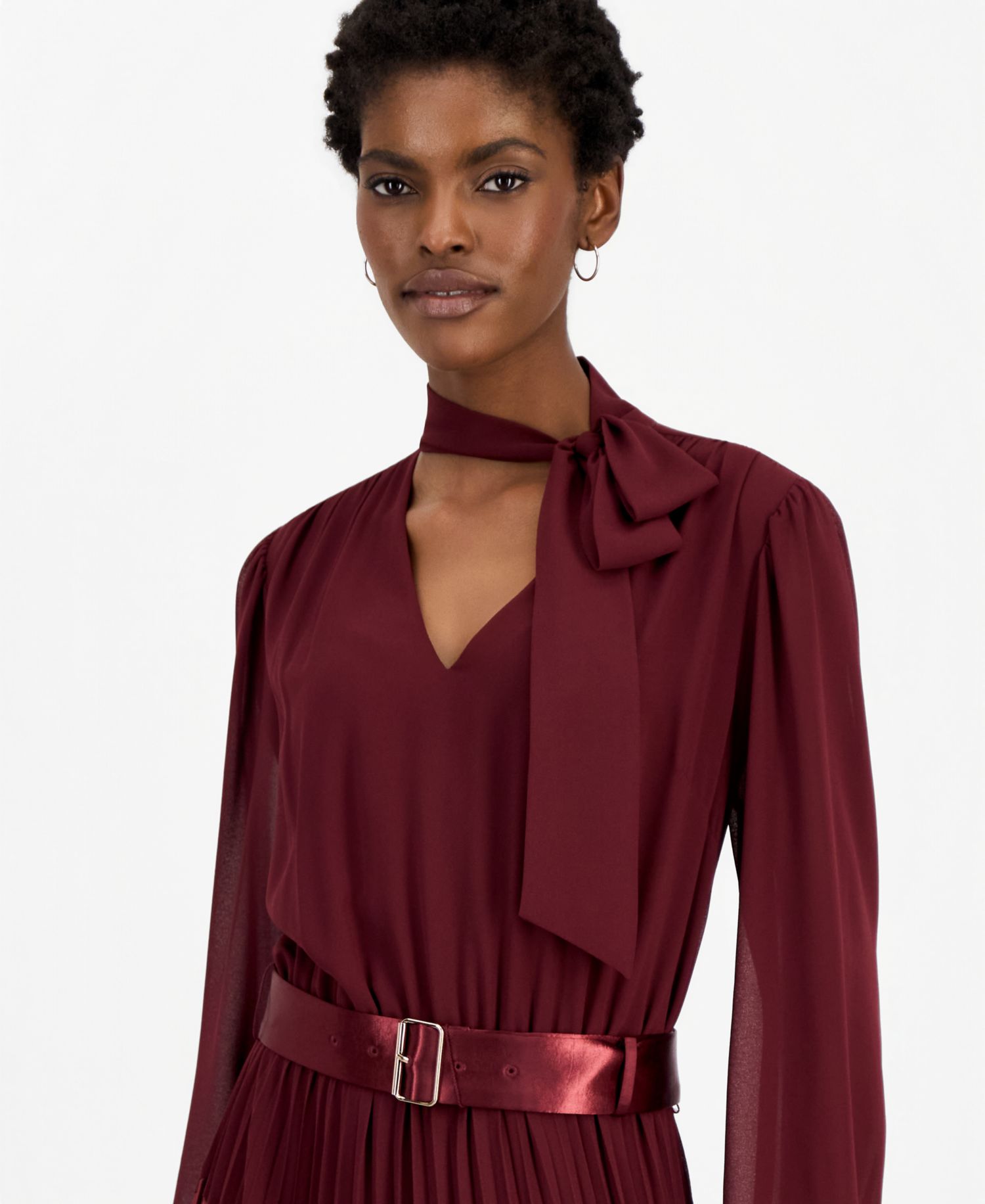 Women's Carrie V-Neck Long-Sleeve Wedding-Guest Dress