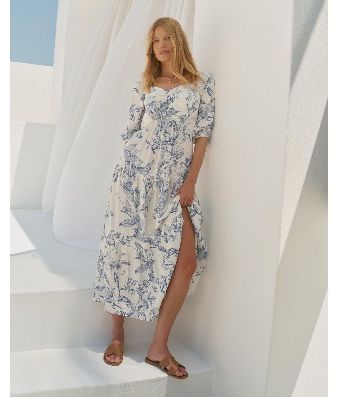 Женское платье Mint Velvet Floral-Print Dropped-Waist Short-Sleeve Maxi, цвет: Синий — фото 3