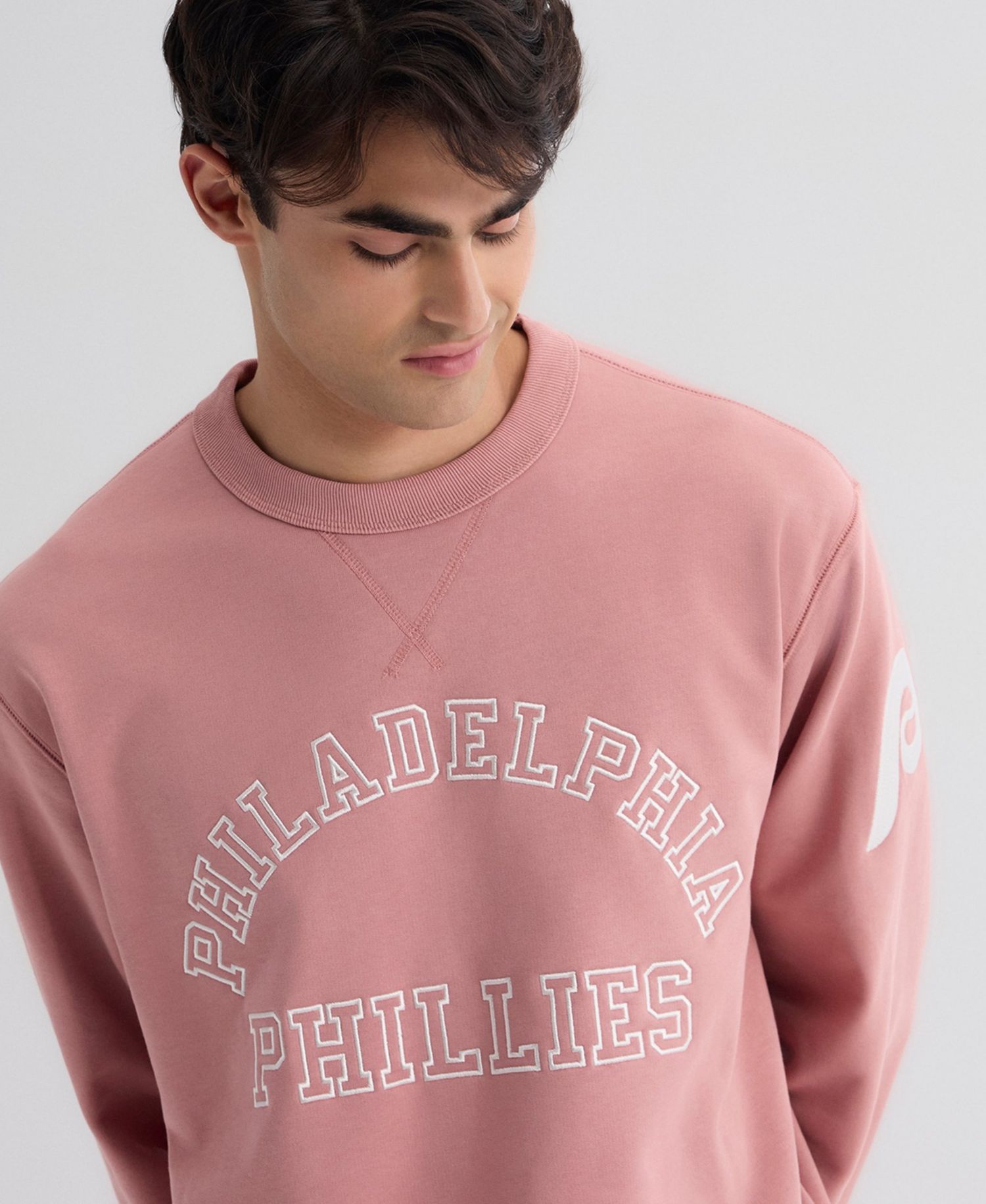Men's Philadelphia Phillies Iconic Terry Relaxed-Fit Crewneck Sweatshirt