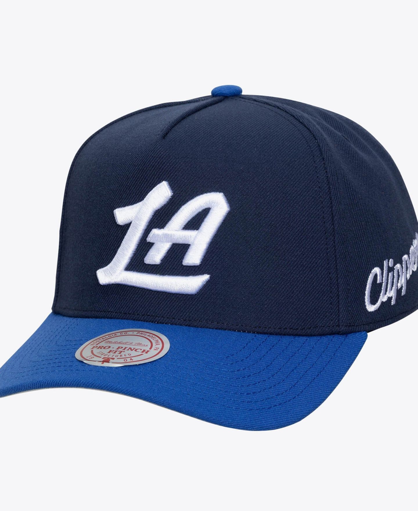 Мужская кепка Mitchell & Ness LA Clippers Legendary Pro Pinch Snapback Hat — фото 1