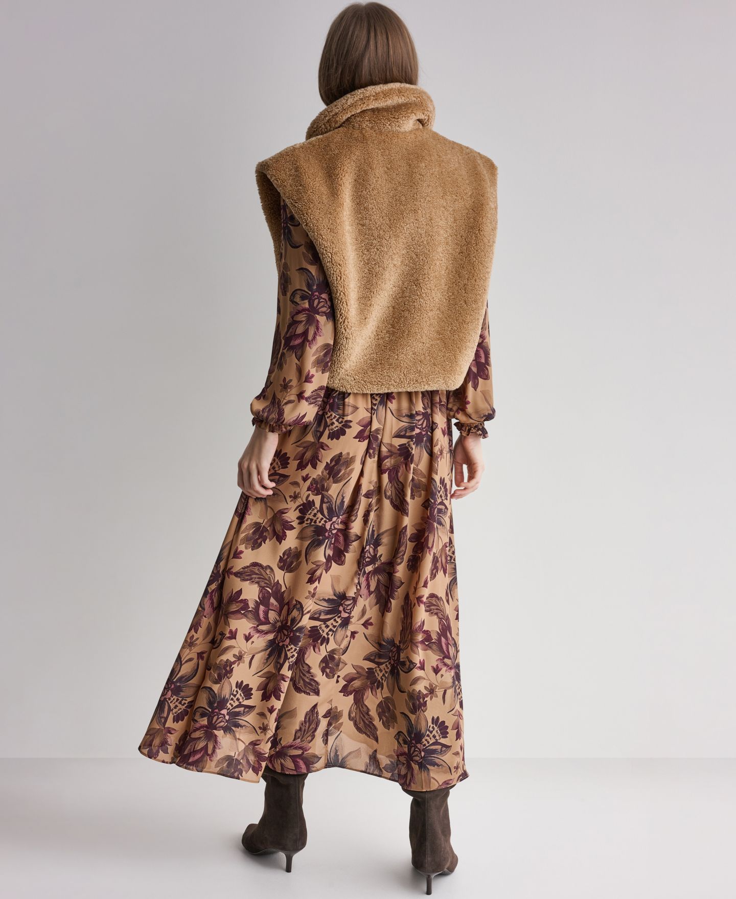 Женский жилет BCBG из искусственного меха с застёжками-тогл, цвет: Butterscotch — фото 12