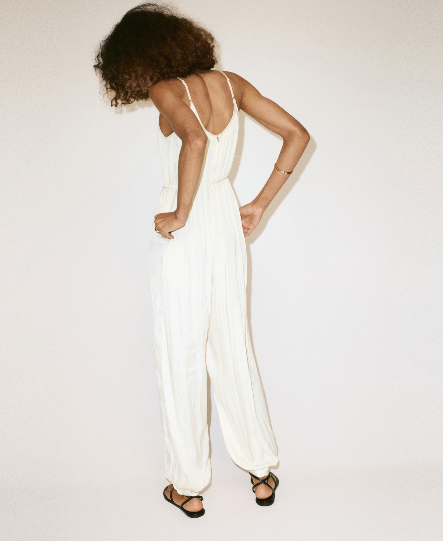 Women's Wide-Leg Sleeveless V-Neck Jumpsuit