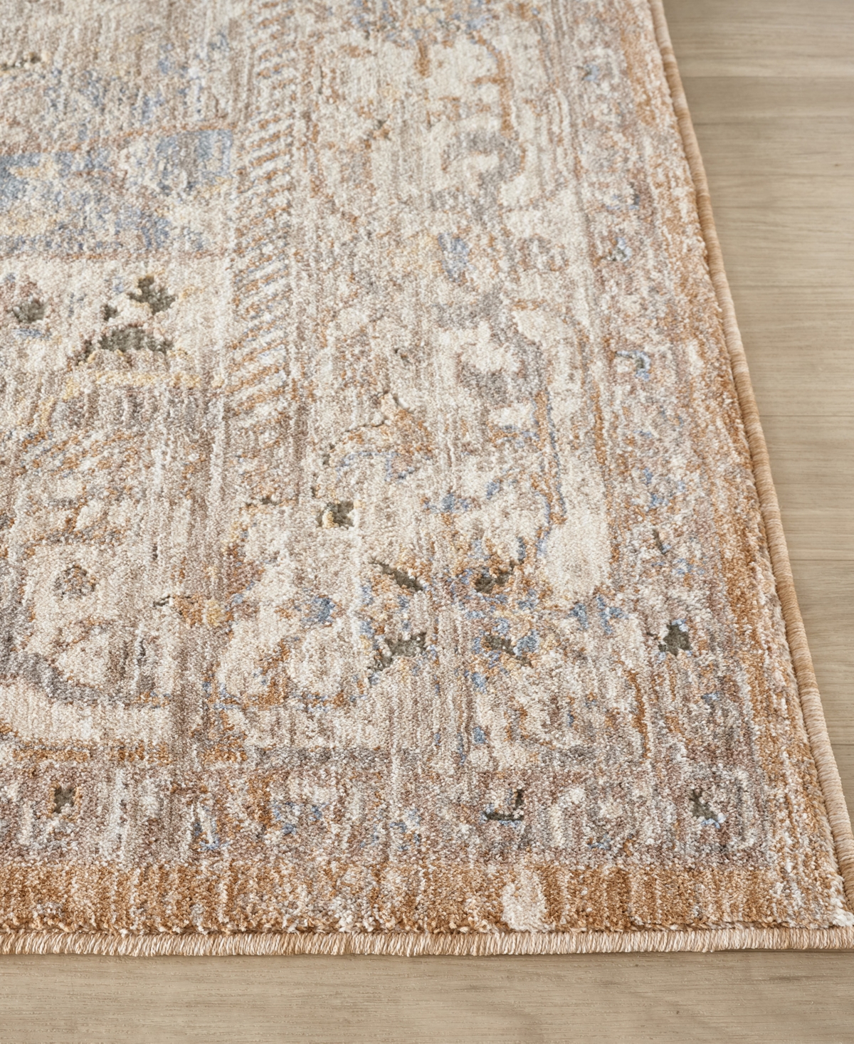 Lr Home Garza Vio-125 6' x 9' Area Rug