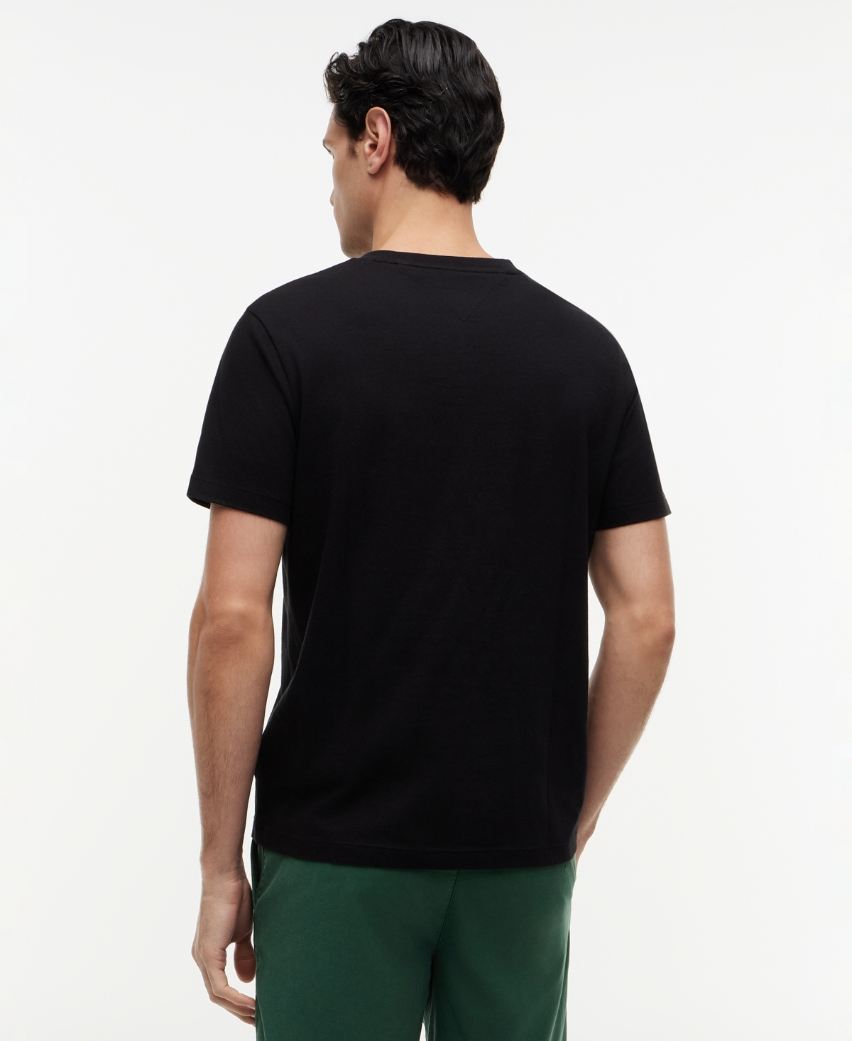 Tommy Hilfiger Men's Essential Cotton V-Neck Regular-Fit T-Shirt