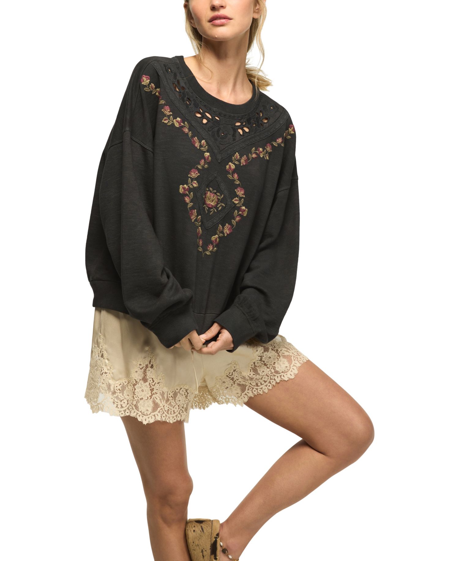 Women's Long-Sleeve Crewneck Embroidered Sweatshirt