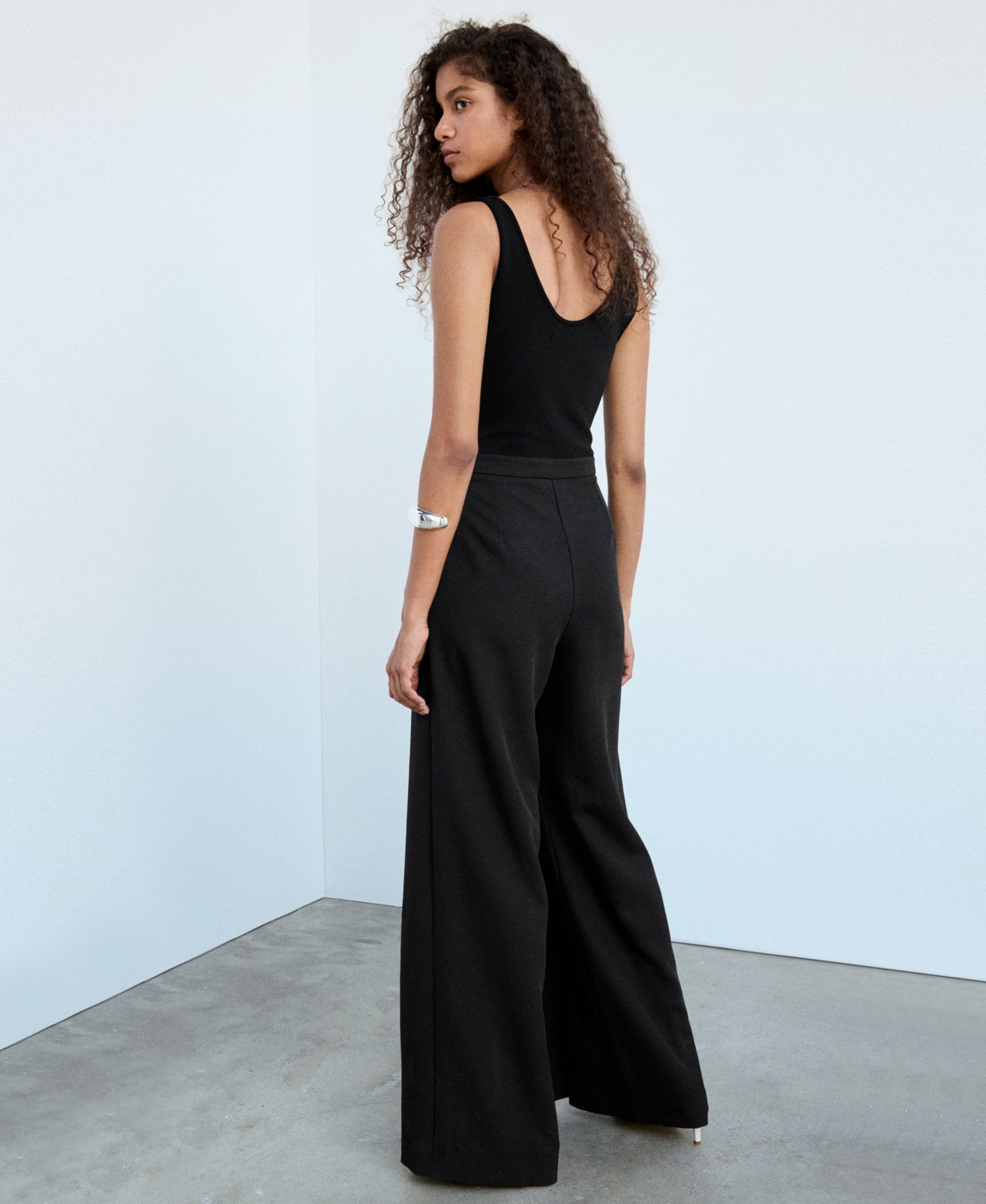Women's Scoop Neck Sleeveless Wide-Leg Jumpsuit