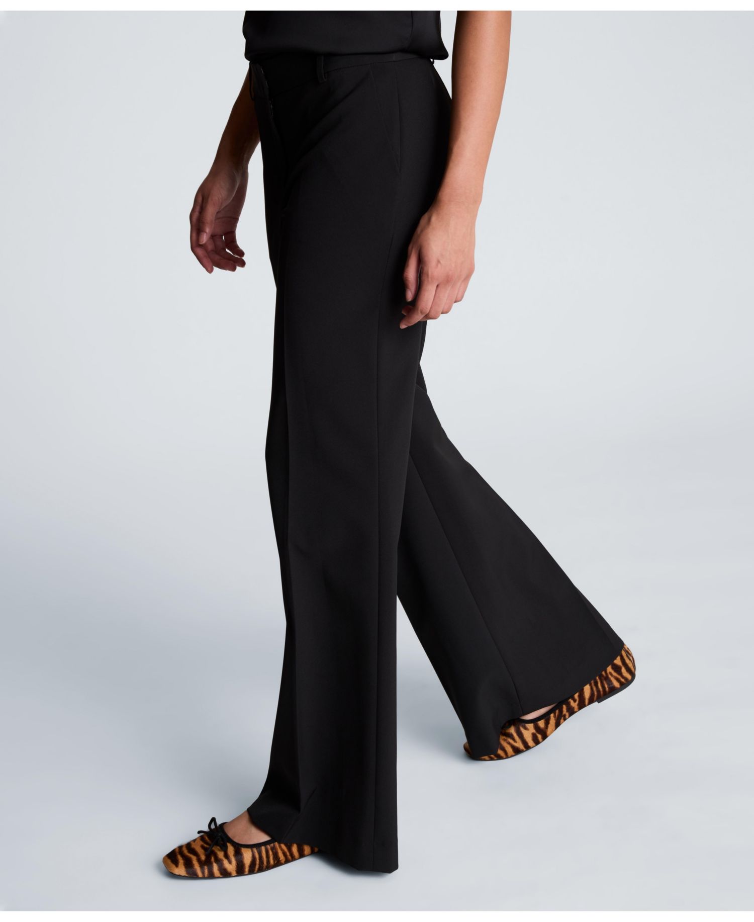 Women's Luxe Twill Flare Leg Pant