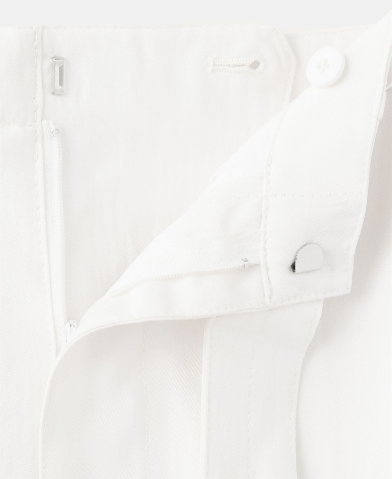 Women's Straight-Fit Mid-Rise Pleated Pants