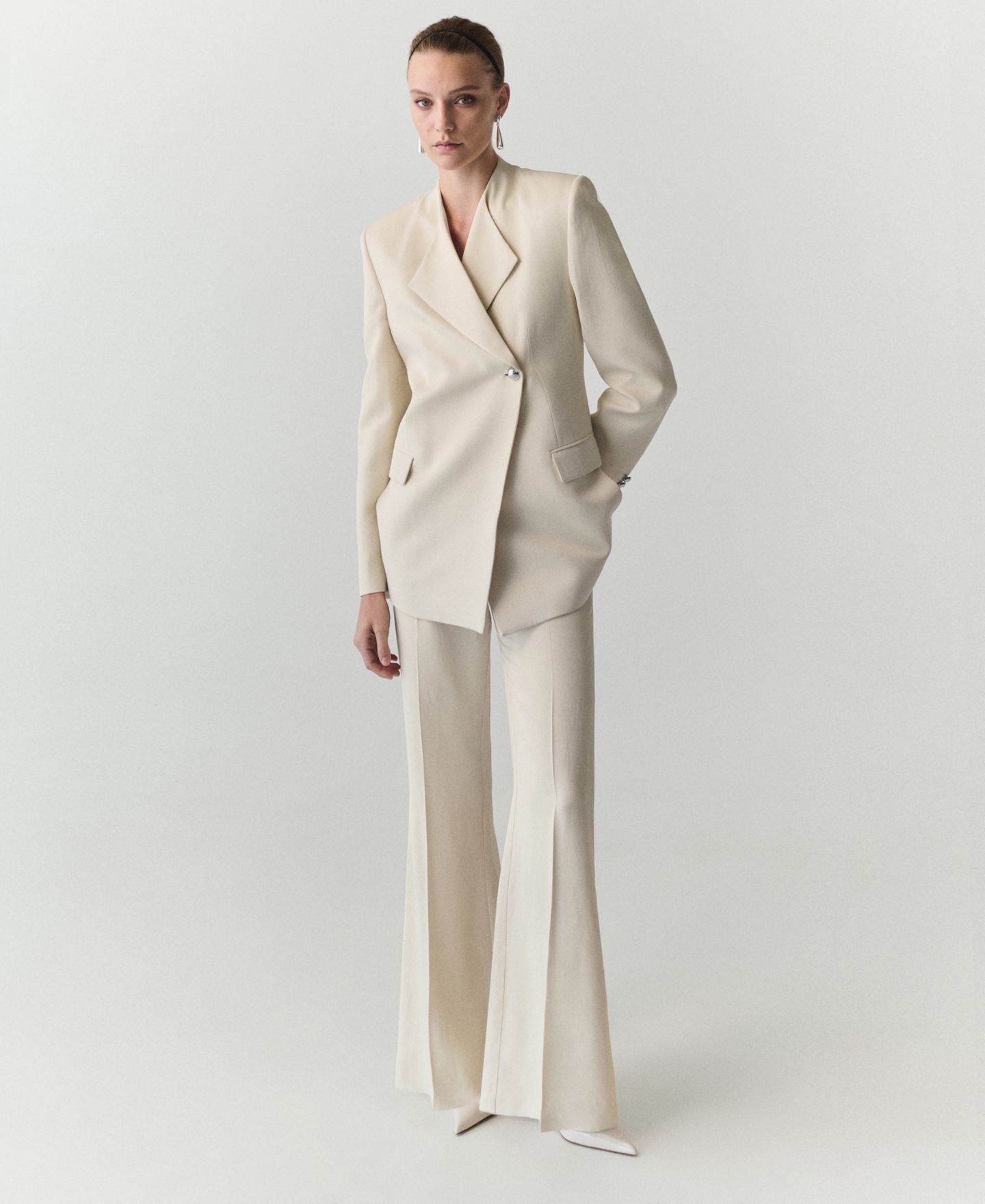 Женский пиджак MANGO Notch Lapel Lined Suit Blazer, цвет: Ванильный — фото 4