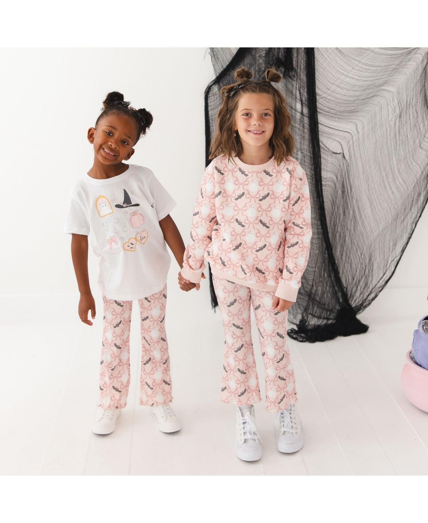 Little Girls ( 5 to 8 ) Bat And Ghost Trellis Halloween Sweatshirt