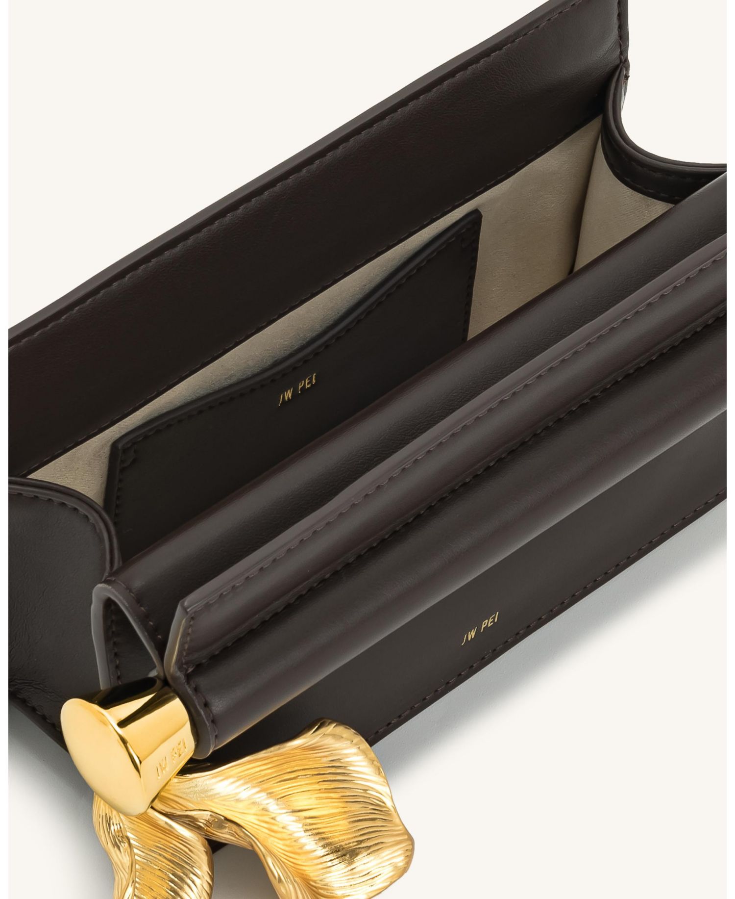 Holly Metal Pendant Clutch Handbag