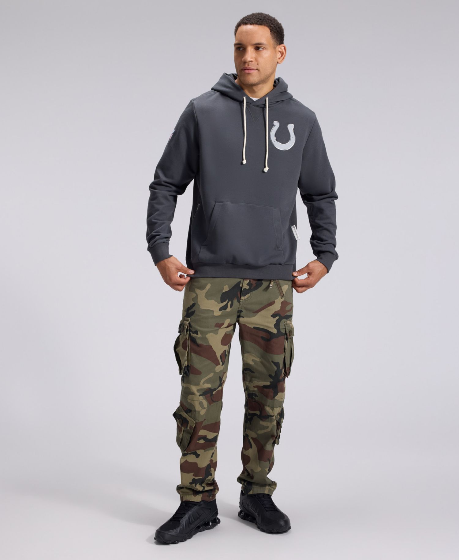 Men's Anthracite Indianapolis Colts 2026 Rivalries Collection Sideline Pullover Hoodie