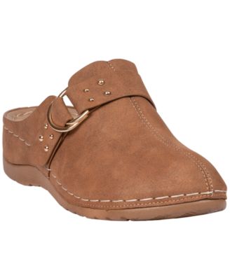 Women's Bliss Studded Round-Toe Low-Heel Mule Clogs
