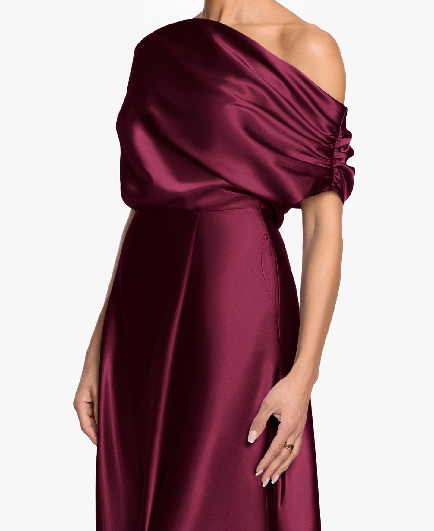 Женское платье Betsy & Adam Plus Size Soley Off-the-Shoulder Ruched Satin Gown, цвет: Бордовый — фото 4