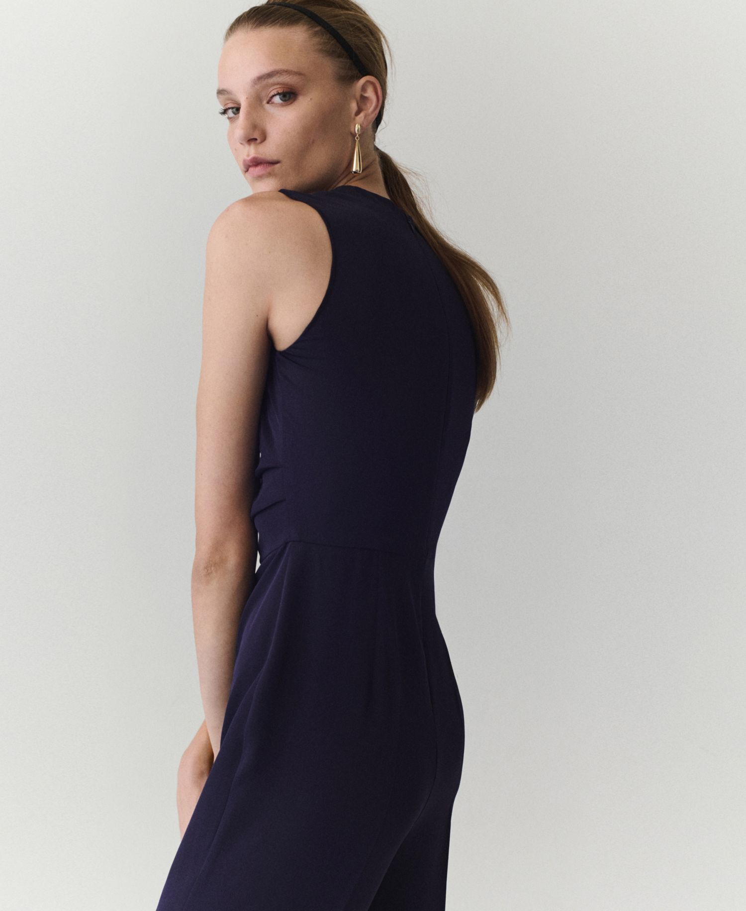 Women's Wide-Leg Asymmetric-Sleeve Jumpsuit