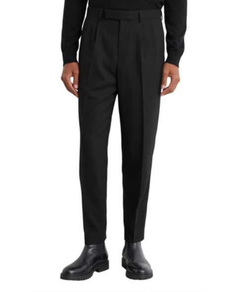 Мужские брюки REISS Strap Tapered-Fit Pleated Wool-Blend, цвет: Чёрный