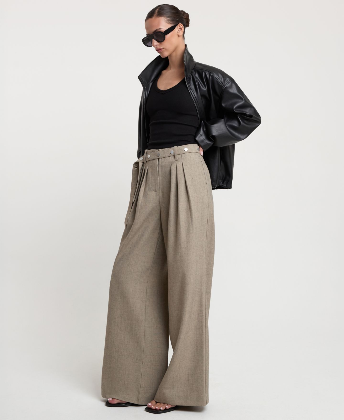 Женские брюки 4th & Reckless Eleonora Wide-Leg Pleated High-Rise, цвет: Серый — фото 3
