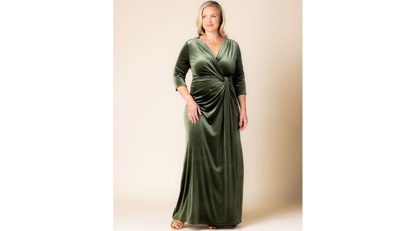 Женское платье Kiyonna Plus Size Versailles Velvet Wrap 3/4-Sleeve Gown, цвет: Оливковый — фото 5