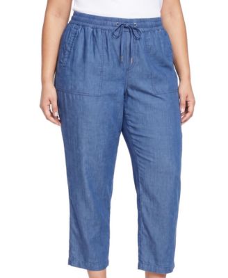 Plus Size Off-Duty Pull-On Cropped Chambray Pants