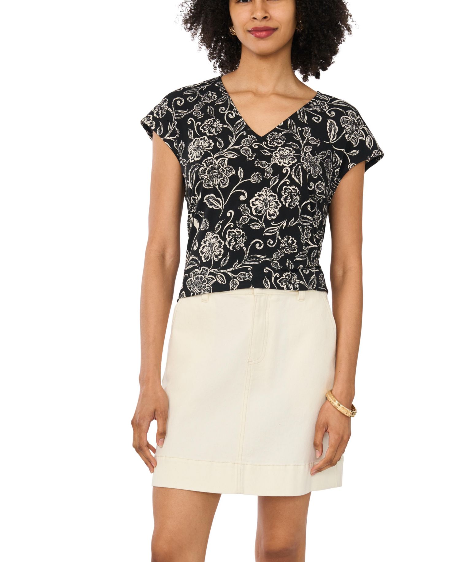 Women's Short-Sleeve Floral-Print V-Neck T-Shirt
