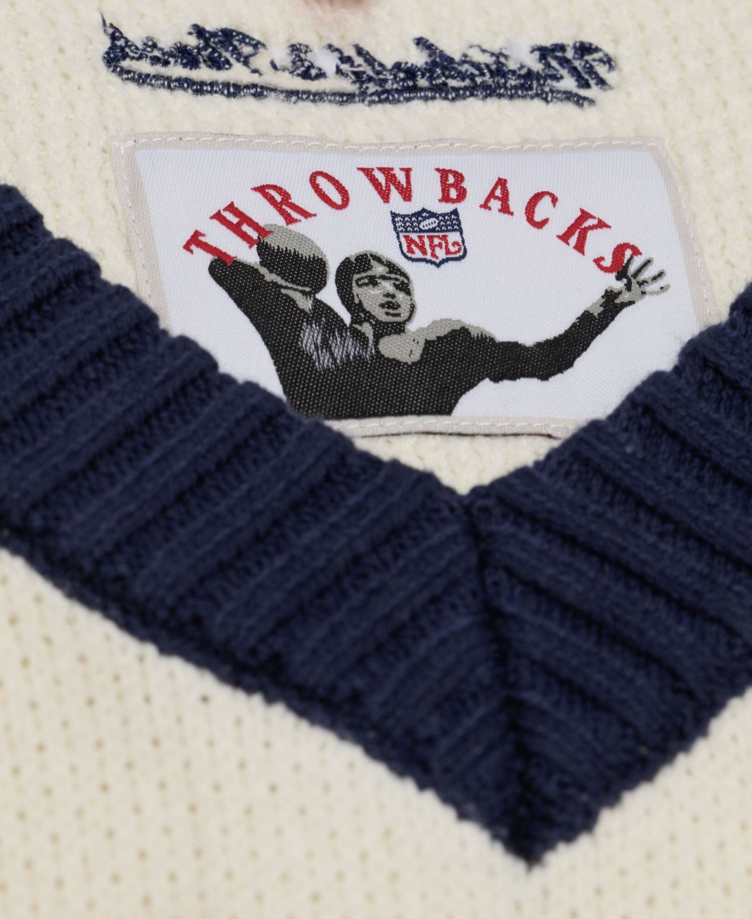 Women's Cream/Navy Chicago Bears Retro Roots V-Neck Sweater