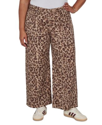 Plus Size Cheetah Print Wide-Leg Jeans