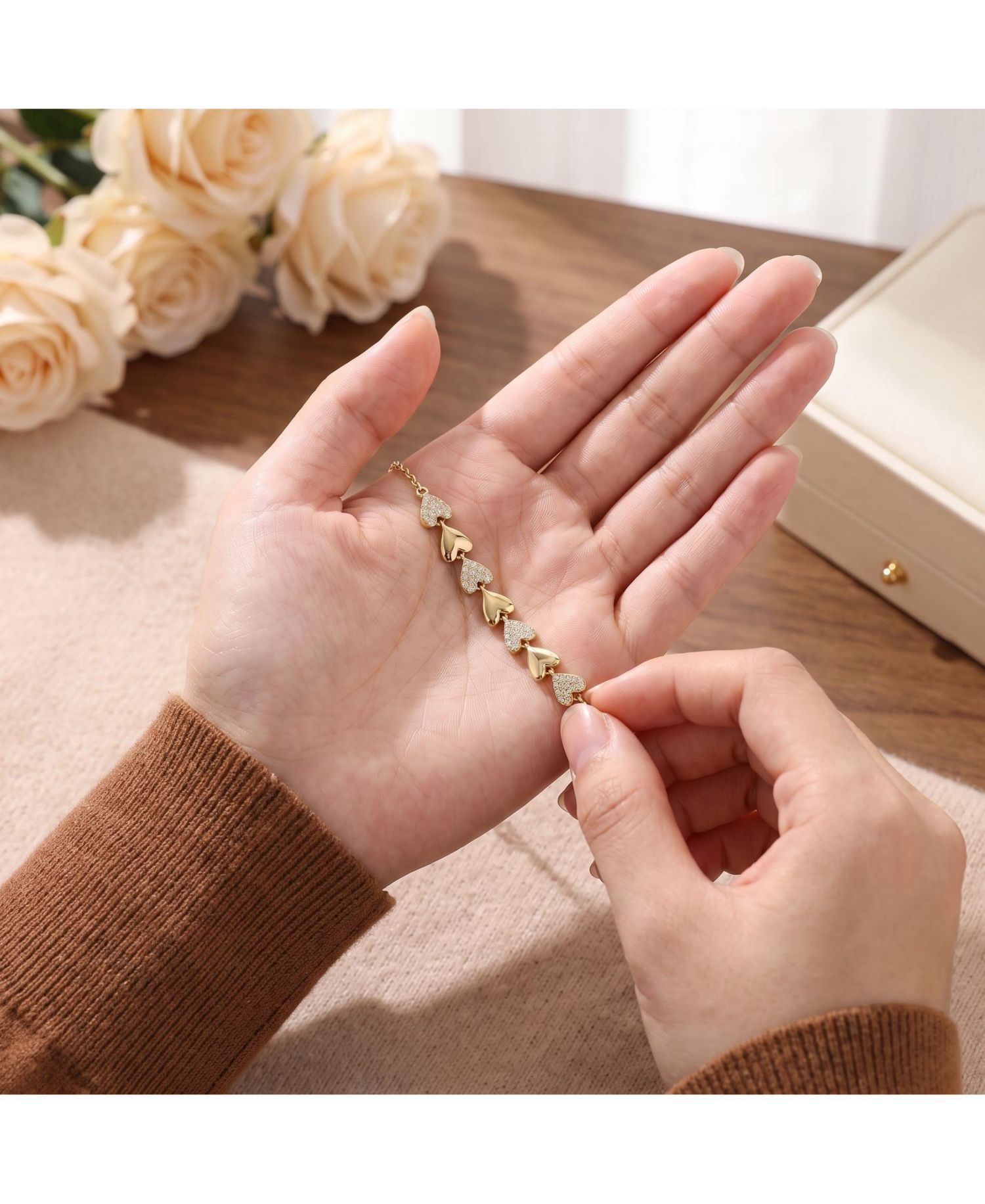 Dainty 14K Gold Plated CZ Pave Heart Stampato Thin Bracelet