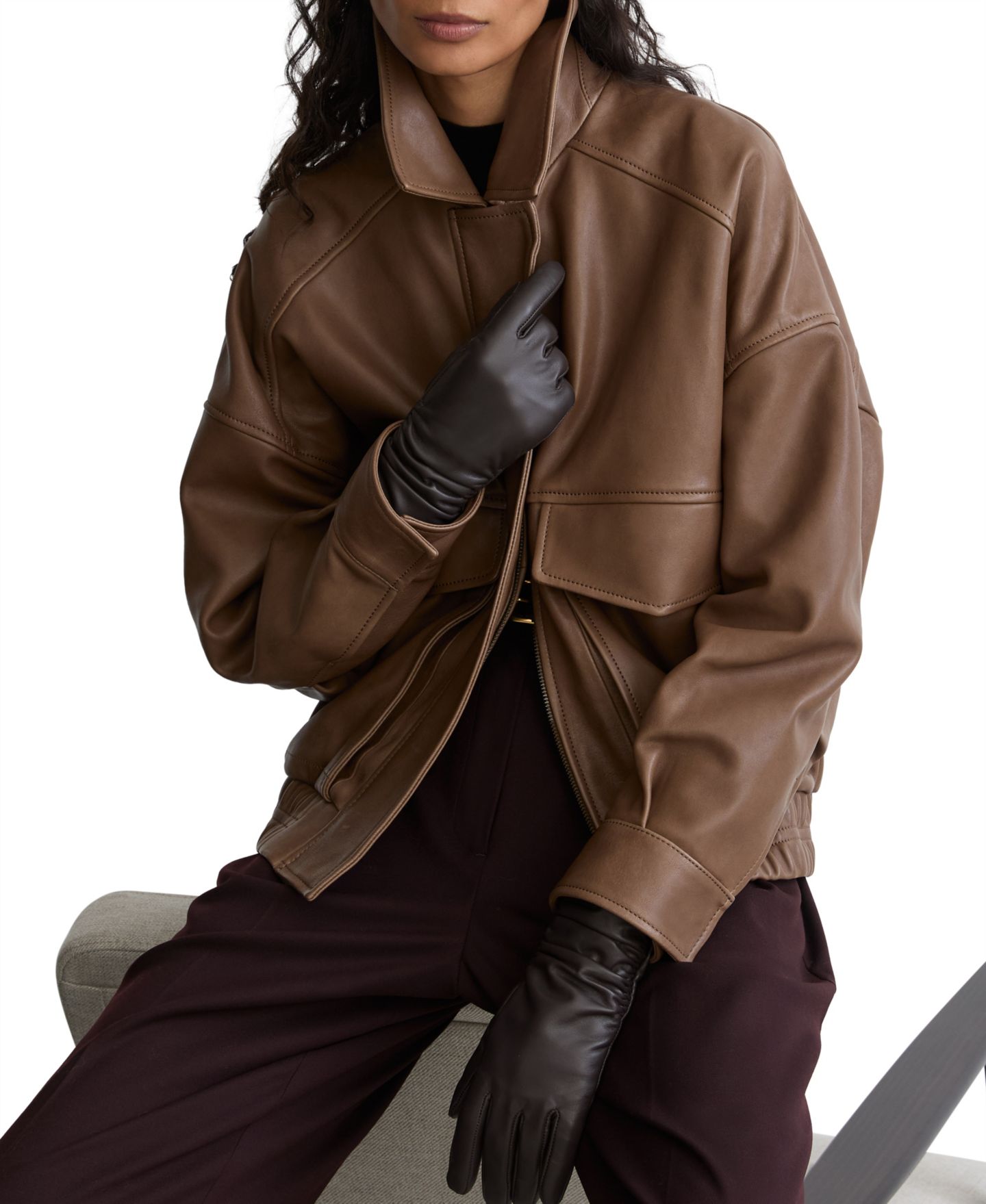 Женская куртка REISS Beau Leather Relaxed Bomber, цвет: Бежевый — фото 4
