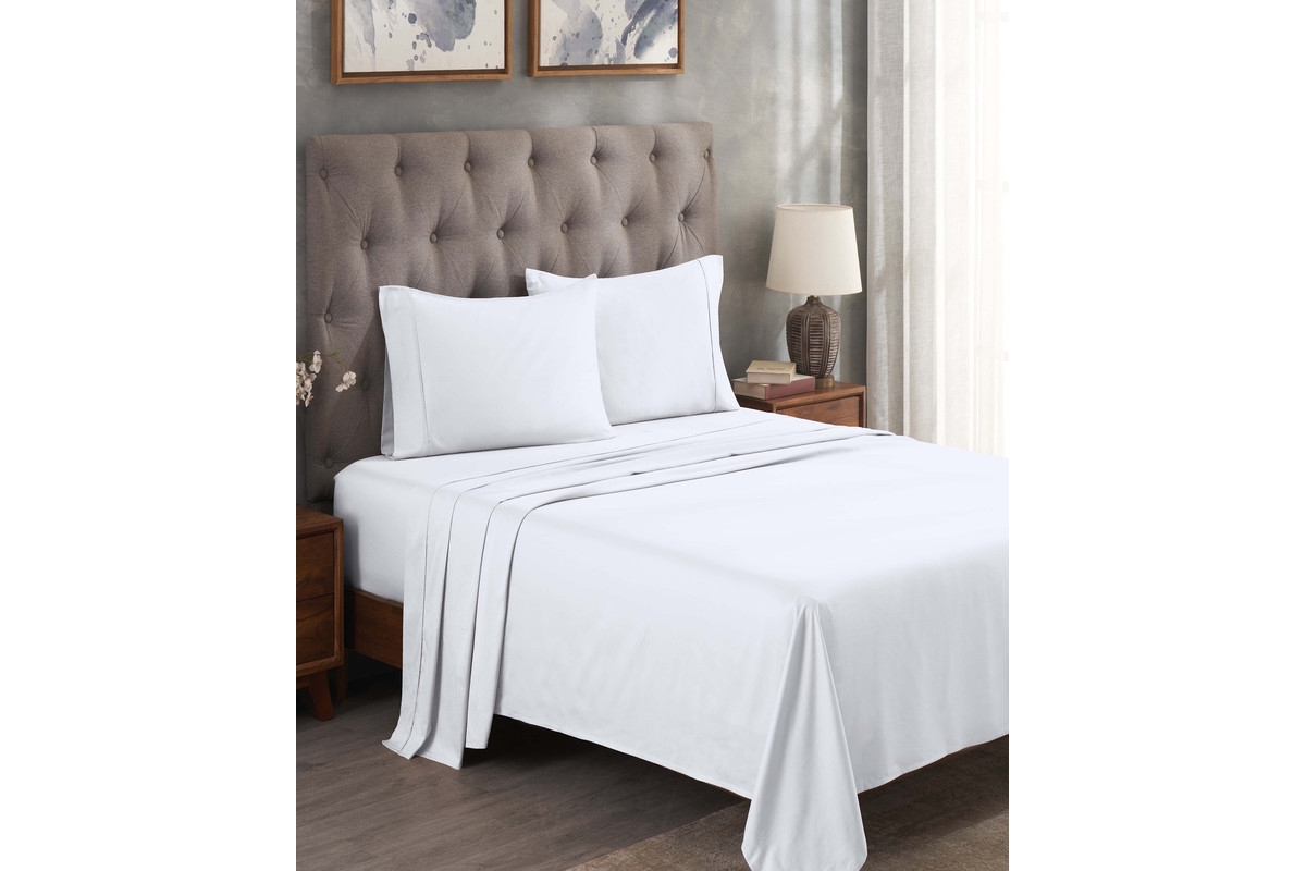 Superior Egyptian Cotton 300-Thread Count Solid Bed Sheet Set - White