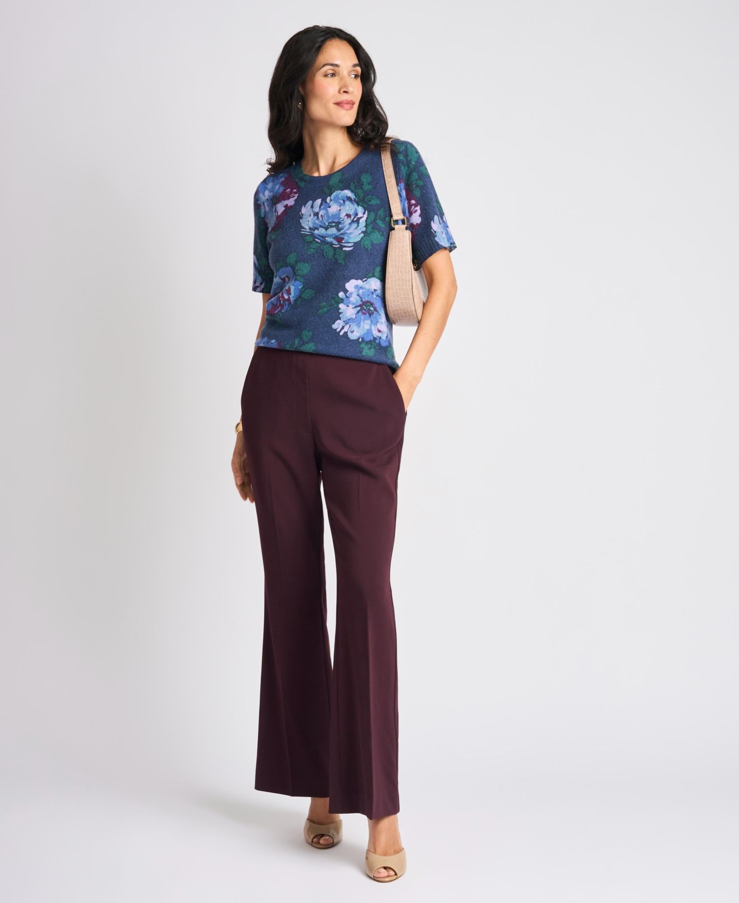 Женский свитер Vince Camuto Short-Sleeve Floral-Print Crewneck, цвет: Индиго ночной — фото 2
