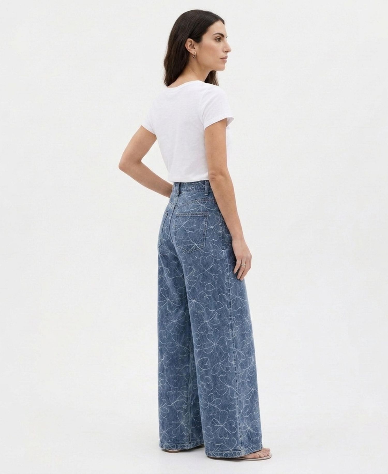 Women's Wide Leg Pleated Embroidered Denim Pants