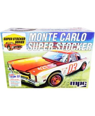 1971 Chevrolet Monte Carlo Super Stocker Skill 2 Plastic Model Kit, Ages 10+