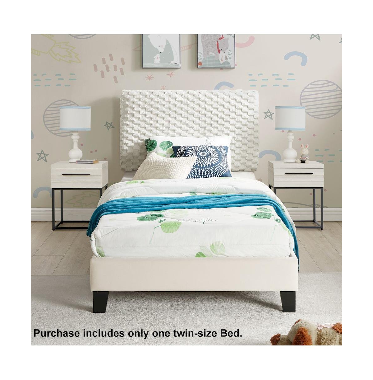 Roundhill Furniture Findlay Plush 3D Upholstered Platform Bed