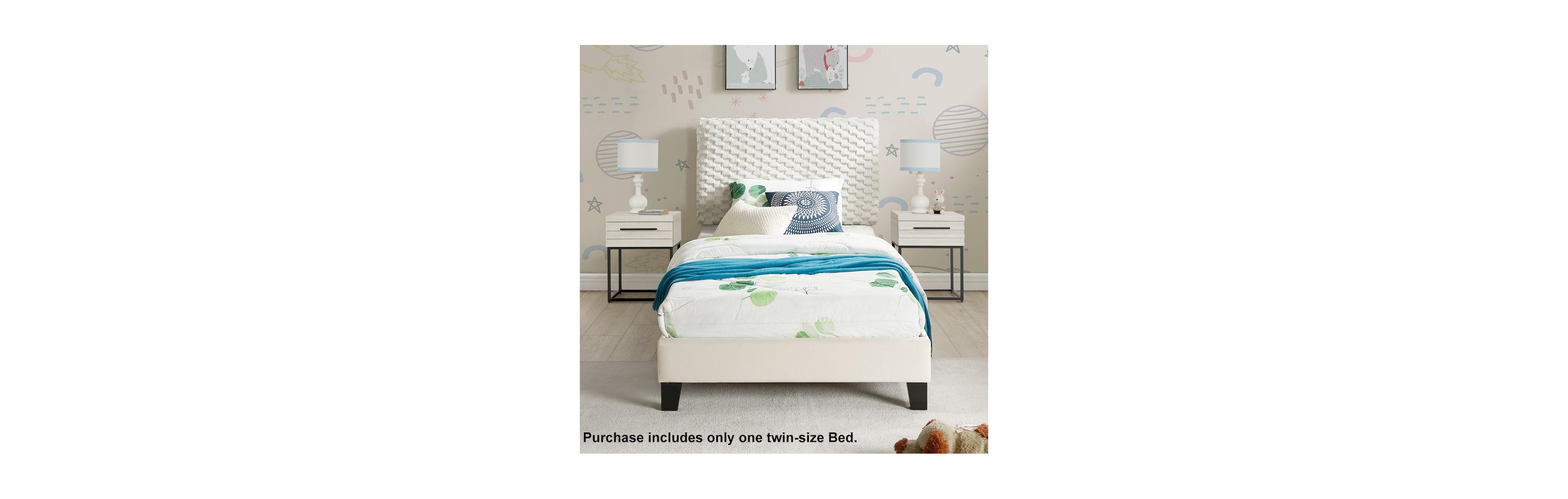 Roundhill Furniture Findlay Plush 3D Upholstered Platform Bed
