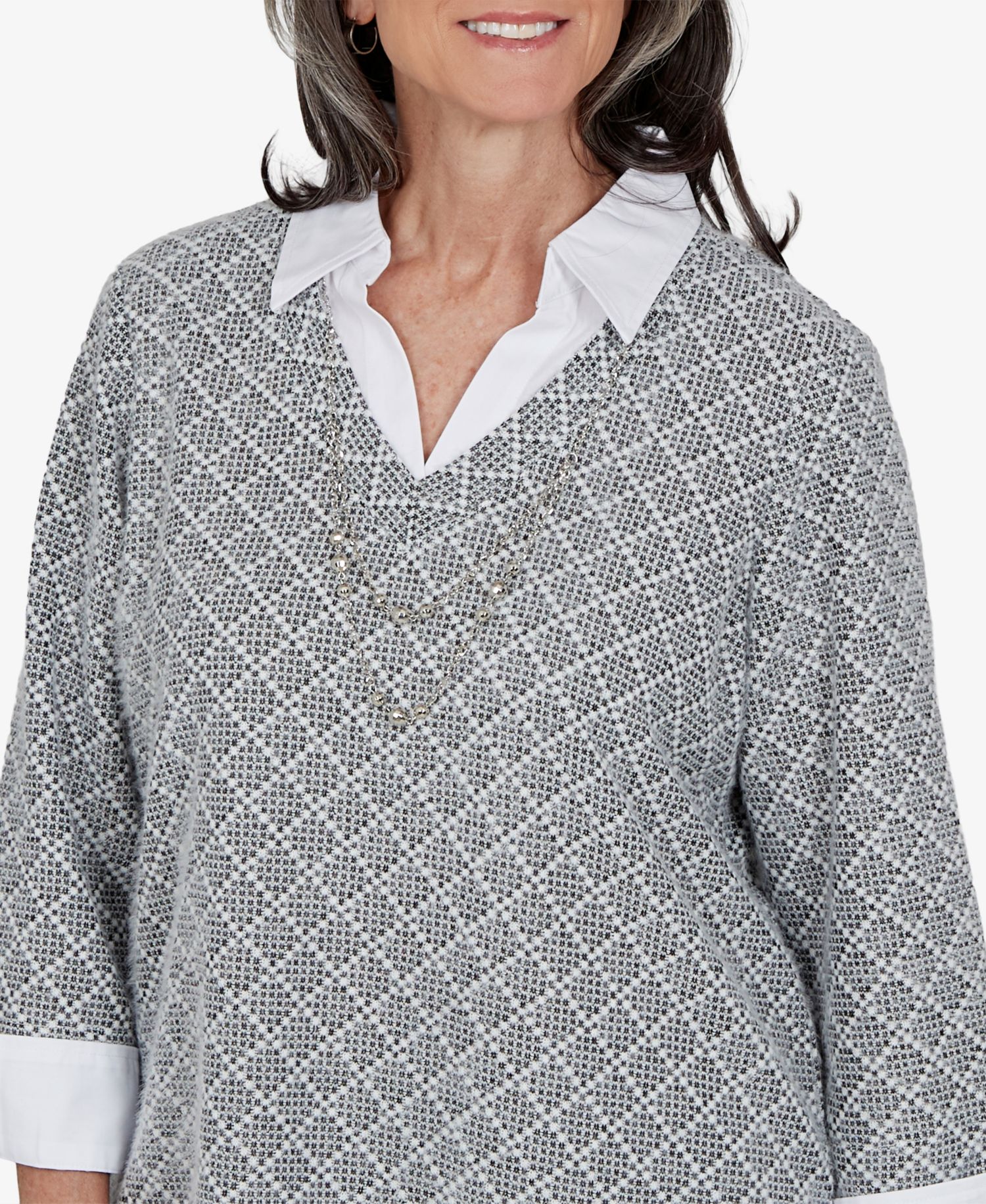 Petite Geometric 3/4-Sleeve V-Neck Blouse
