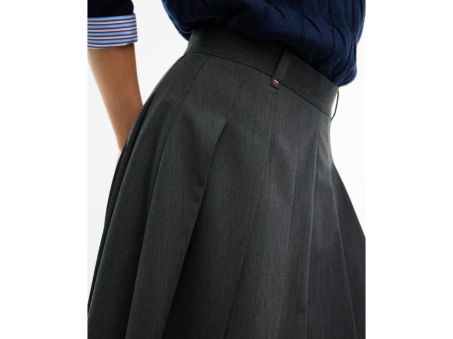 Женская плиссированная юбка миди Tommy Hilfiger с высокой талией, цвет: Mdm Gry Ht — фото 4