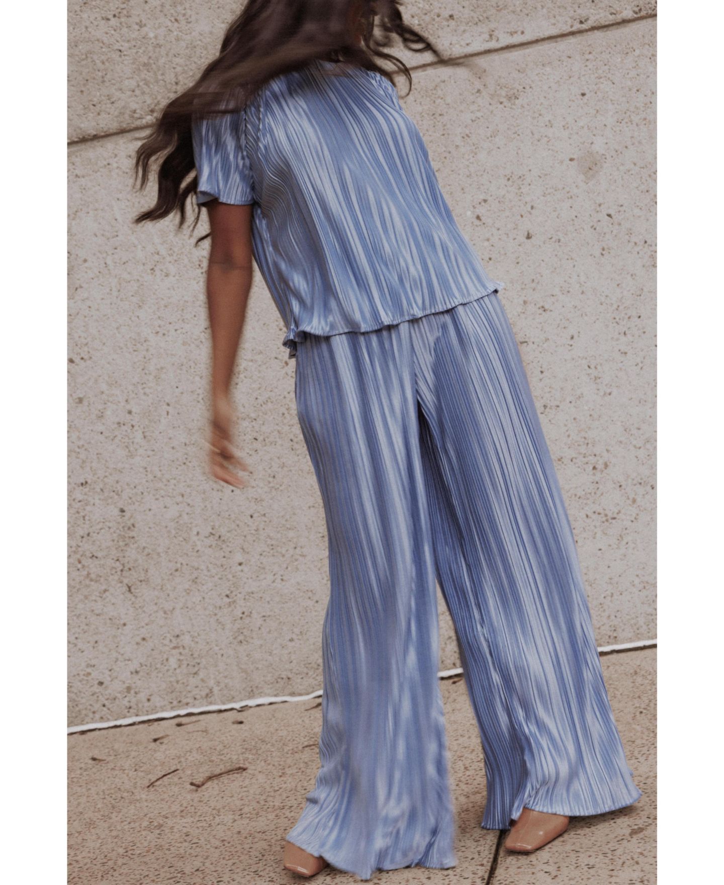 Женский комплект Petal and Pup Belli Short-Sleeve Pleated Wide-Leg Top and Pants, 2-Piece Set, цвет: Синий — фото 5