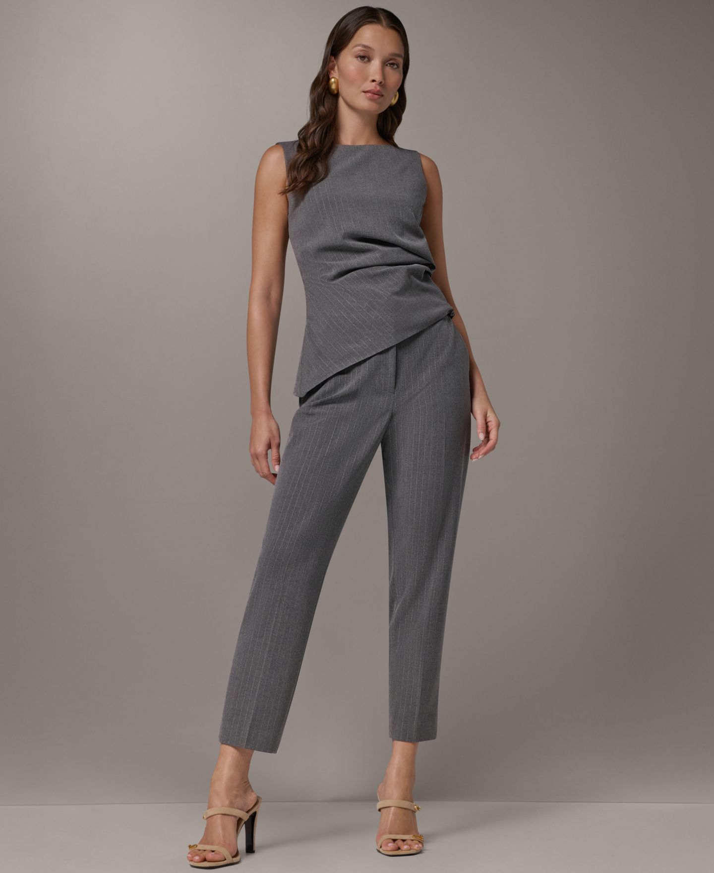 Женская блузка Donna Karan New York Boat Neck Sleeveless Asymmetrical Blouse, цвет: Светлый меланжевый серый — фото 11