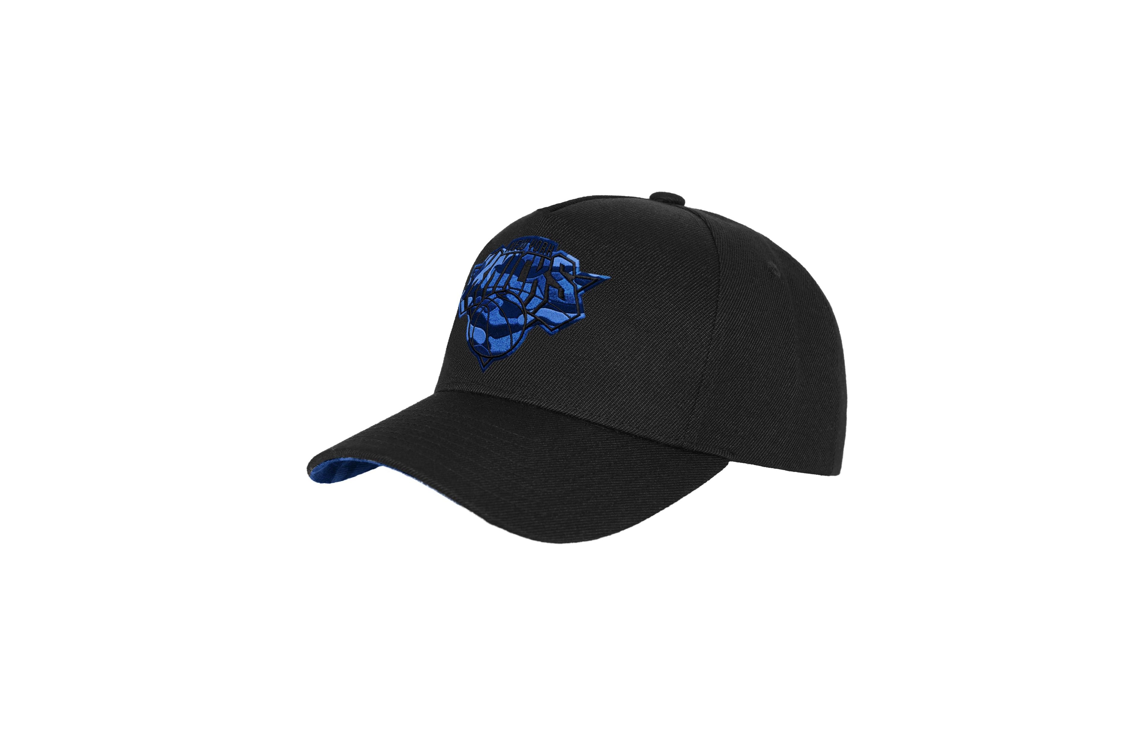 Mitchell & Ness Big Boys' and Girls' Black New York Knicks 404 Club Camo Pro Pinch Snapback Hat