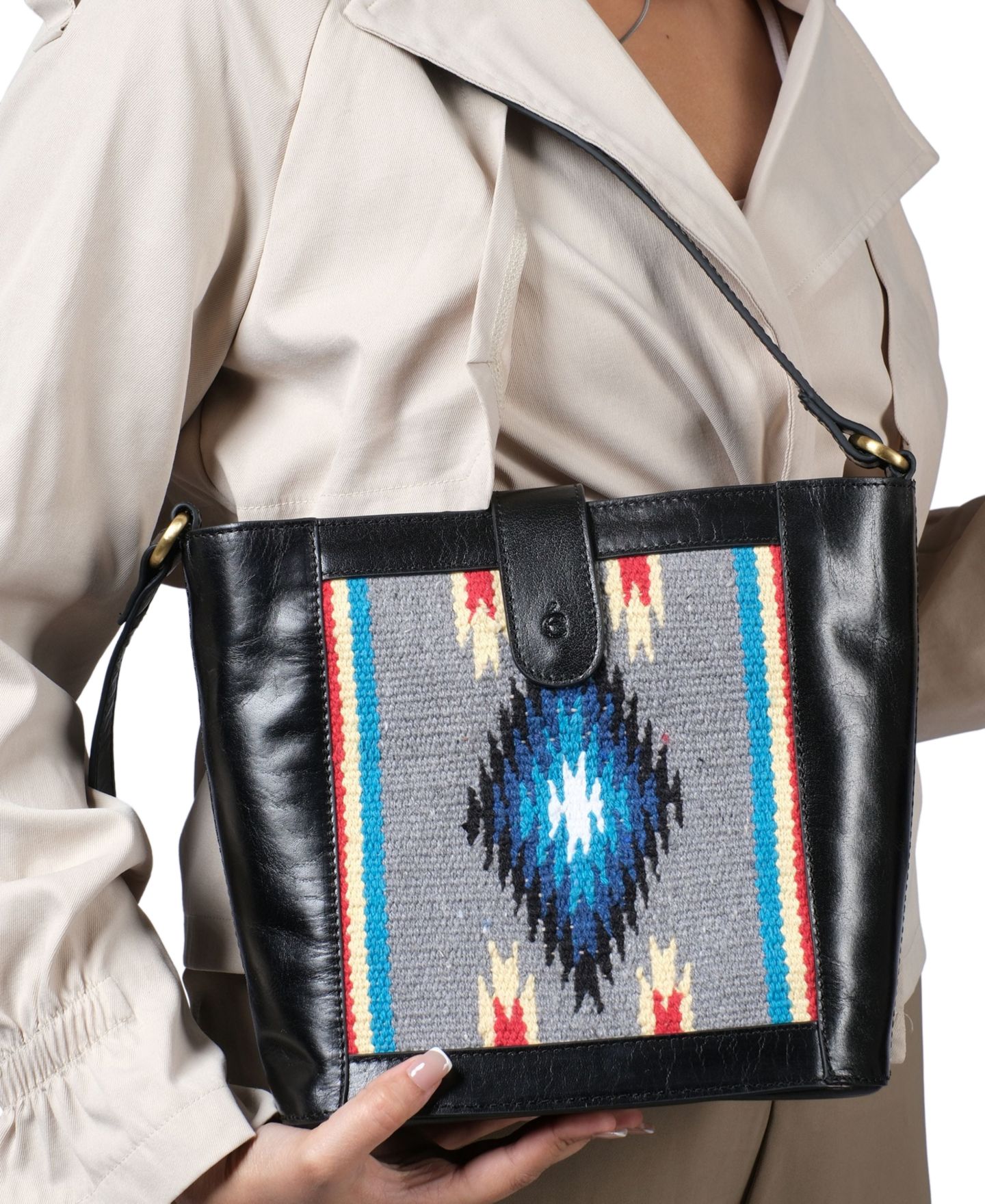 Женская сумка Ecotorie Dunlap Aztec-Inspired Leather Crossbody, цвет: Чёрный — фото 6