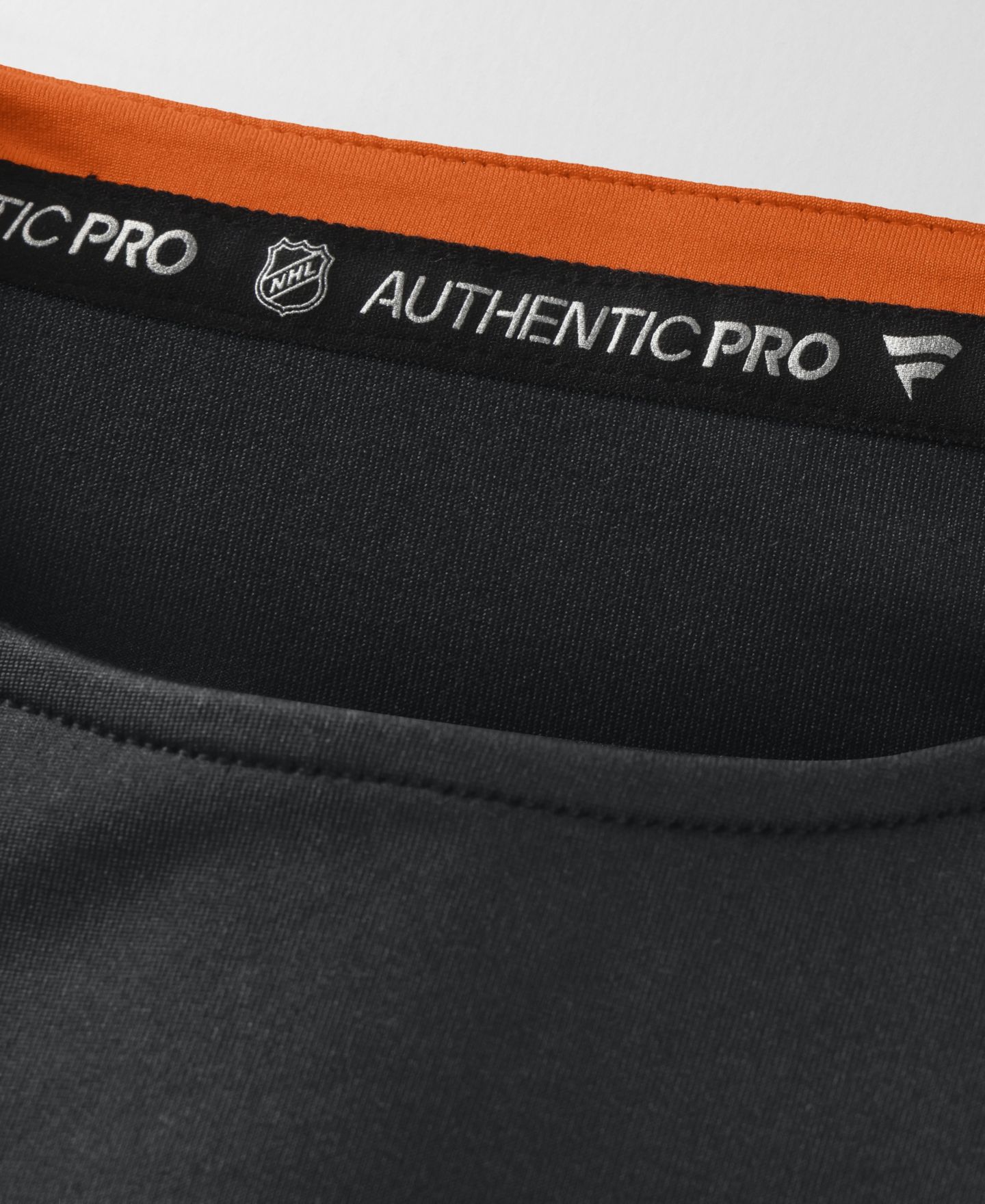Мужская футболка Fanatics Black Philadelphia Flyers Authentic Pro Rink Tech Long Sleeve — фото 5