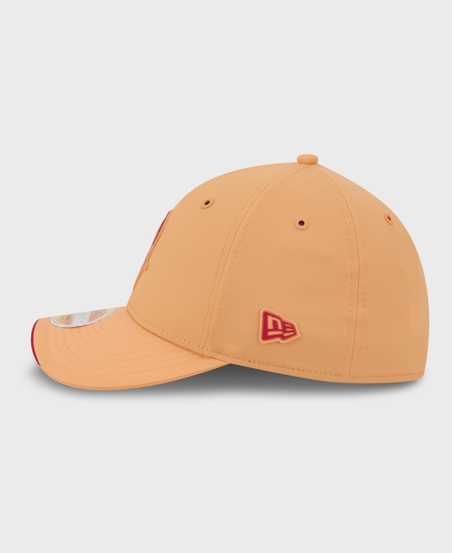 Мужская кепка New Era Orange Tampa Bay Buccaneers 2026 Sideline Throwback 39THIRTY M-Crown Flex Hat — фото 5