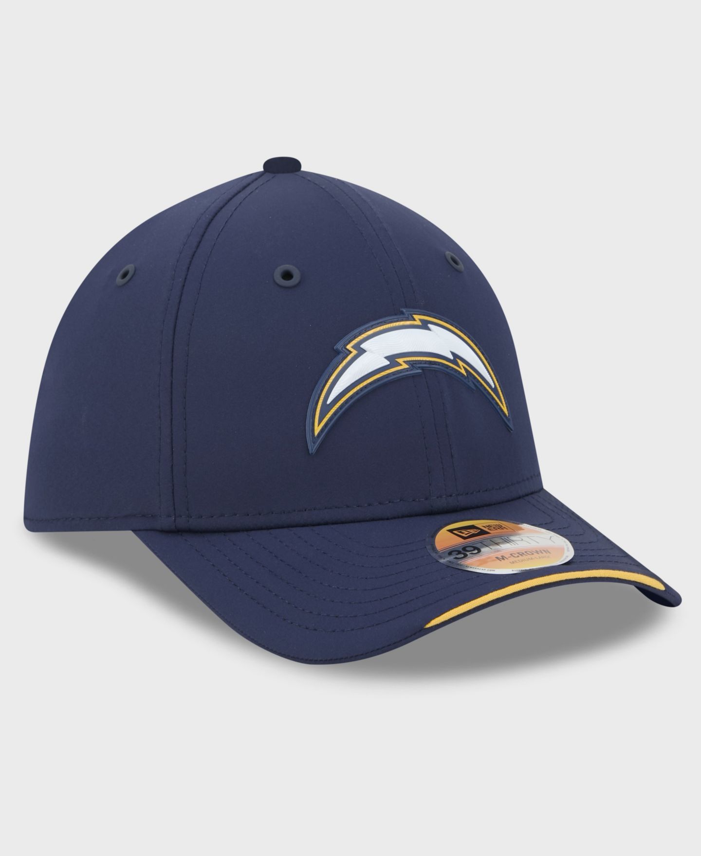 Мужская кепка New Era Navy Los Angeles Chargers 2026 Sideline 39THIRTY M-Crown Flex Hat — фото 3