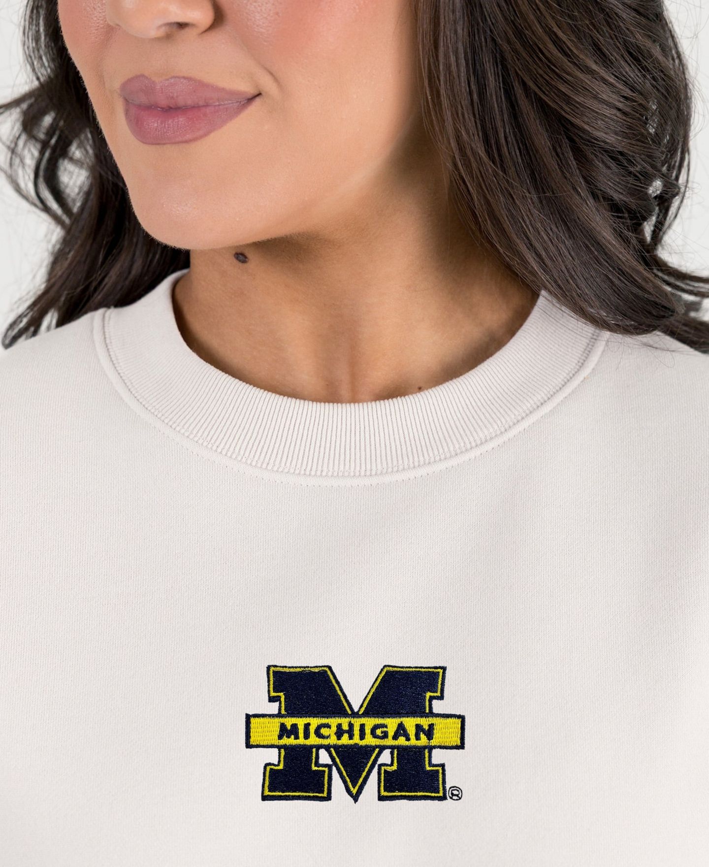 Женская толстовка Gameday Couture Natural Michigan Wolverines Power Move Stadium Premium Drop Shoulder — фото 3