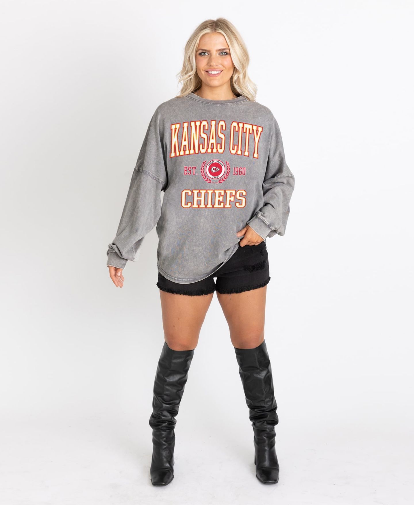 Женская футболка Gameday Couture Gray Kansas City Chiefs Oversized Final Score Snow Wash Long-Sleeve — фото 3