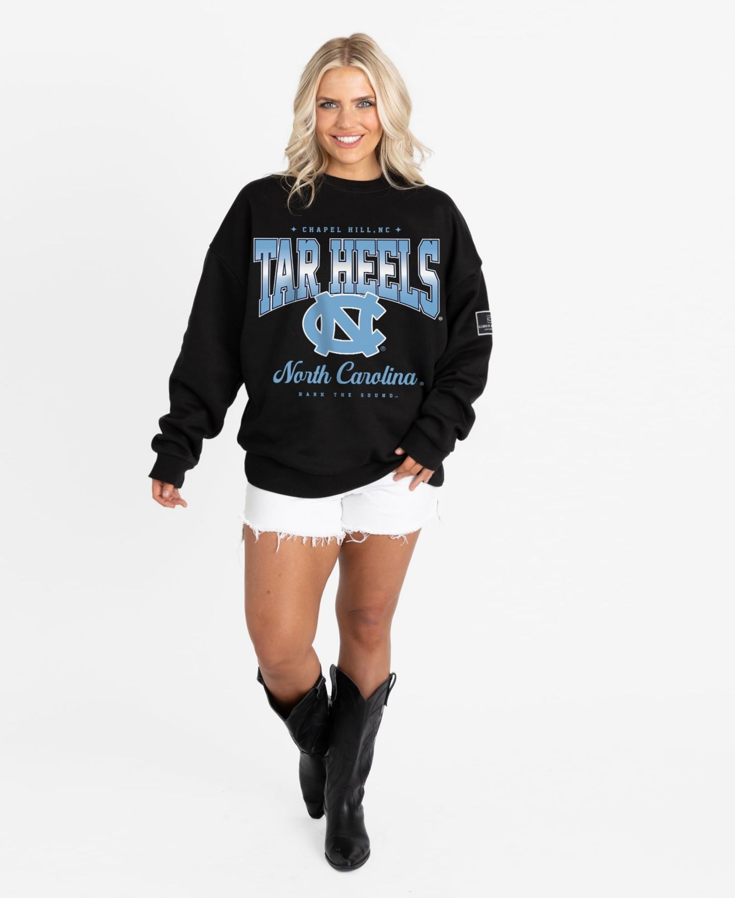 Женские толстовки Gameday Couture Black North Carolina Tar Heels Oversized Powerhouse Play Black Label Premium Fleece — фото 4