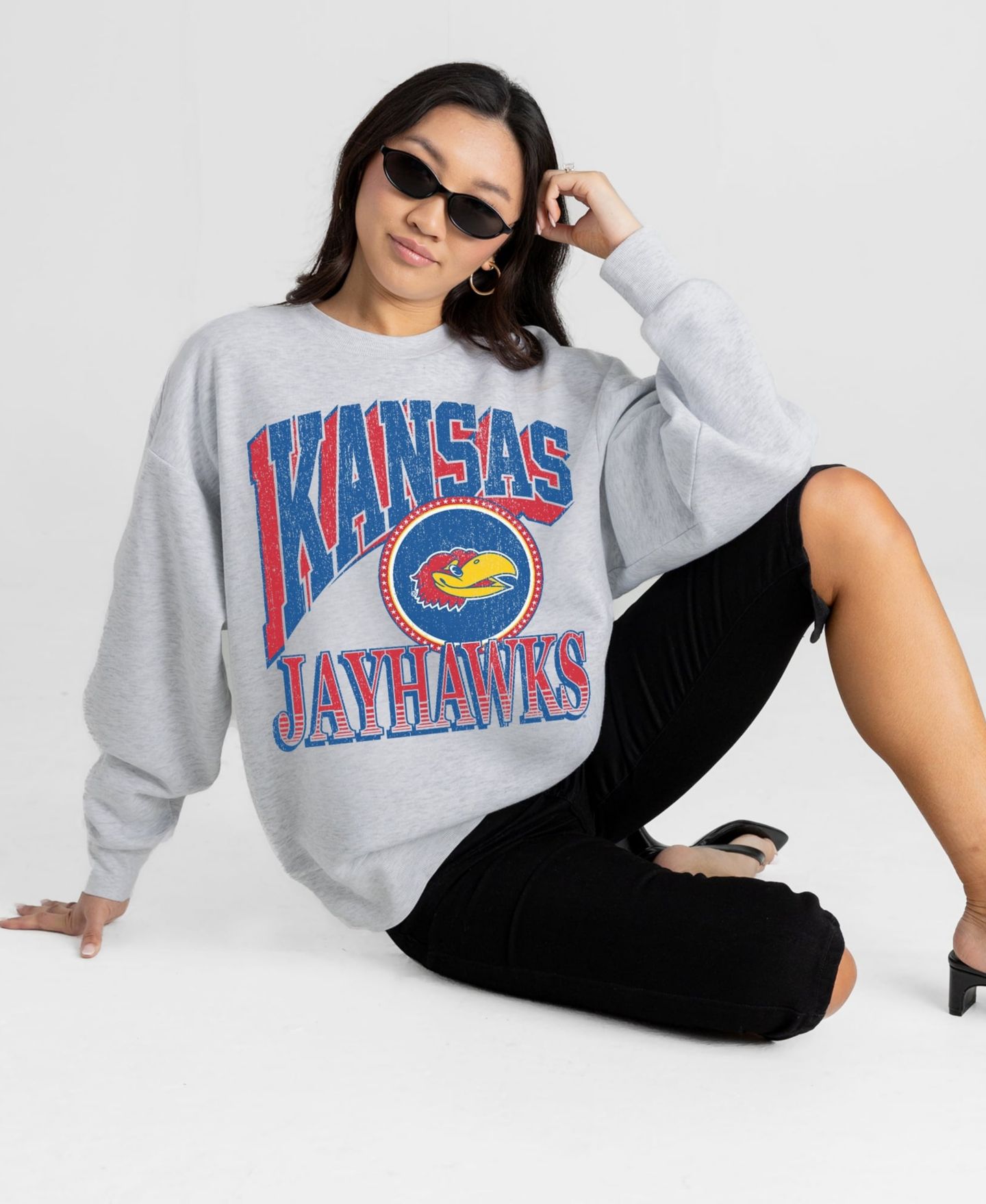 Женская толстовка Gameday Couture Ash Kansas Jayhawks Game On — фото 3
