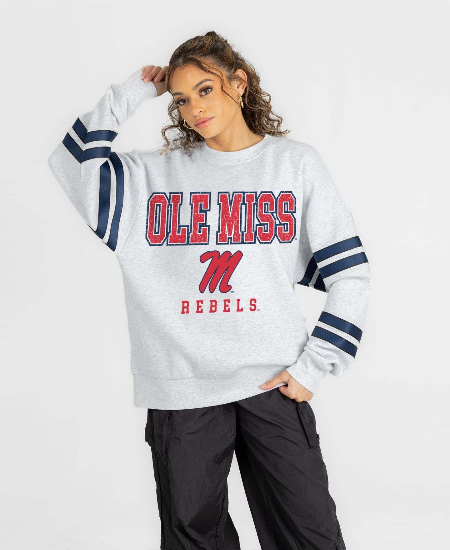Женская толстовка Gameday Couture Ash Ole Miss Rebels Stadium Stripes Oversized Fleece — фото 4